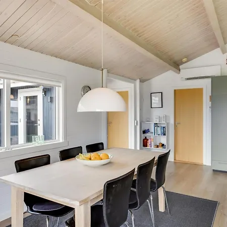 Aashild - 400m From The Sea By Interhome