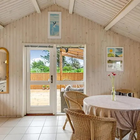 Aashild - 400m From The Sea By Interhome *